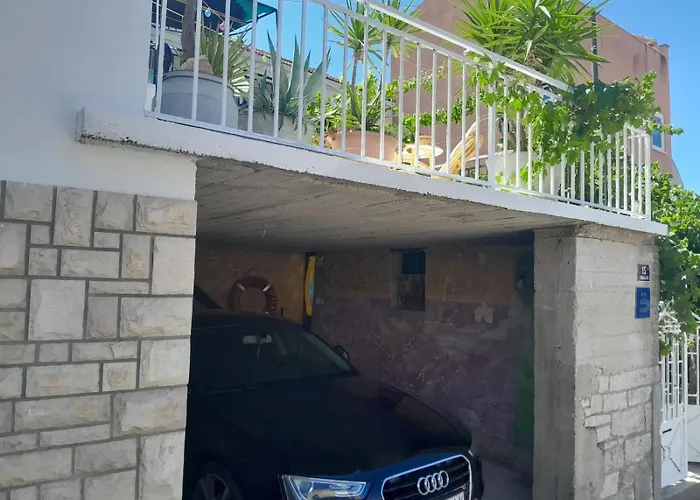 Guest house Alanis Vela Luka